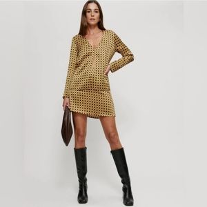 ISO-Reformation Benson silk miniskirt and silk blouse. Mezzanine pattern